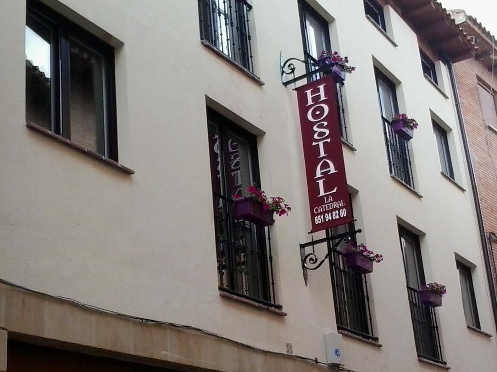 Hostal La Catedral Santo Domingo De La Calzada Exterior foto