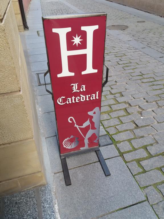 Hostal La Catedral Santo Domingo De La Calzada Exterior foto